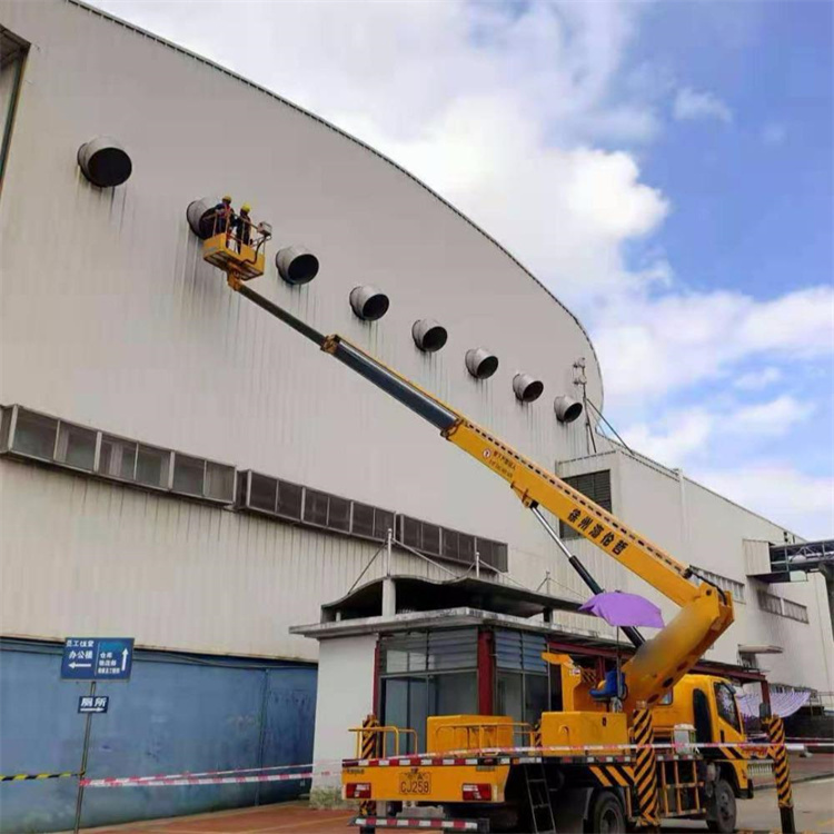 温州瓯海高空作业车出租服务：专业广告牌安装解决方案